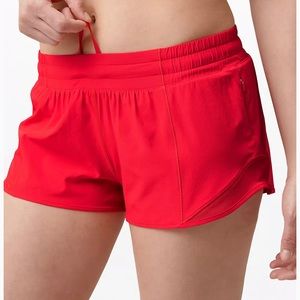 Lululemon red Hottie hot shorts 2.5”